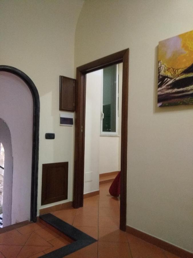 Home In Love: Vicoletto Dei Presepi Naples Exterior photo