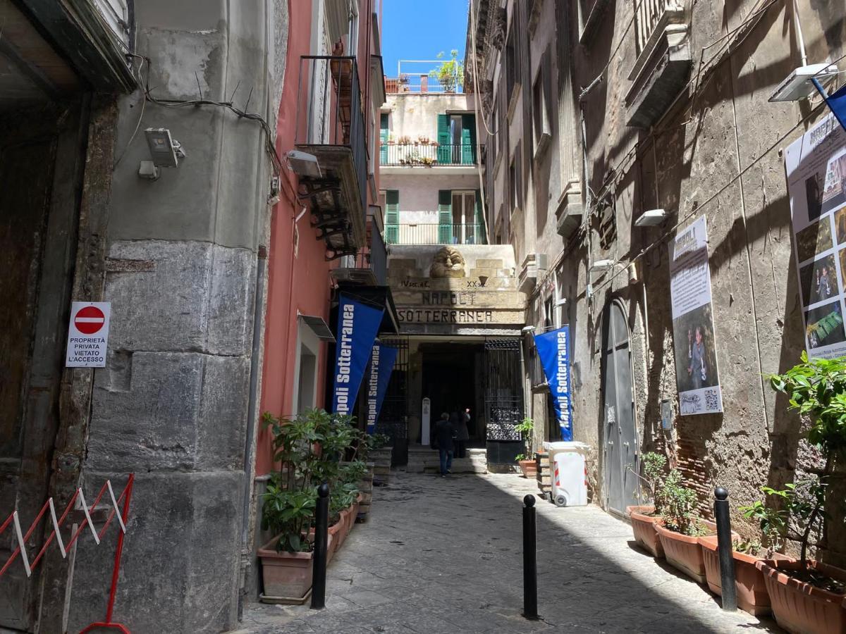 Home In Love: Vicoletto Dei Presepi Naples Exterior photo